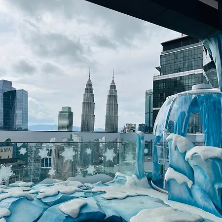 8 Kia Peng Galaxy Suites Kl